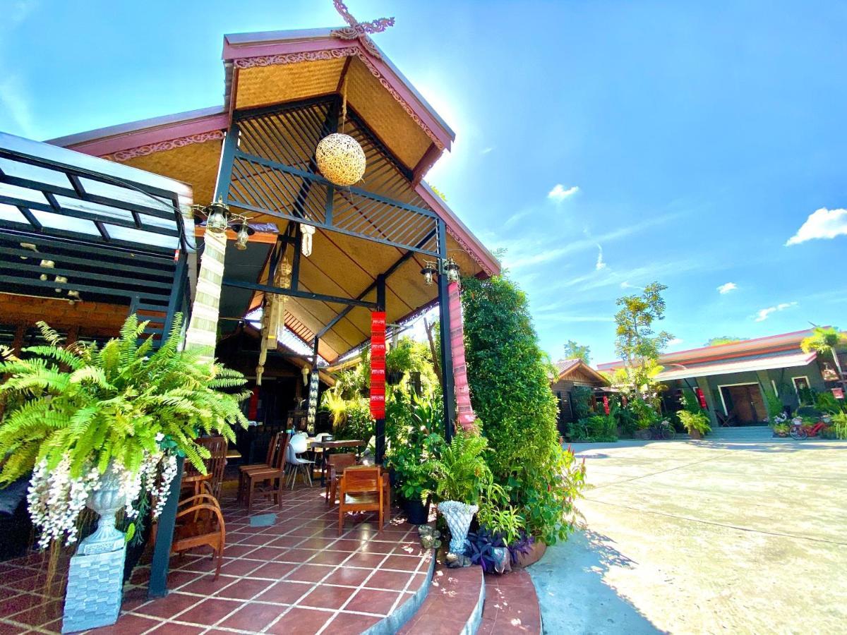 Khum Lanna Boutique Hotel Sisaket Kültér fotó