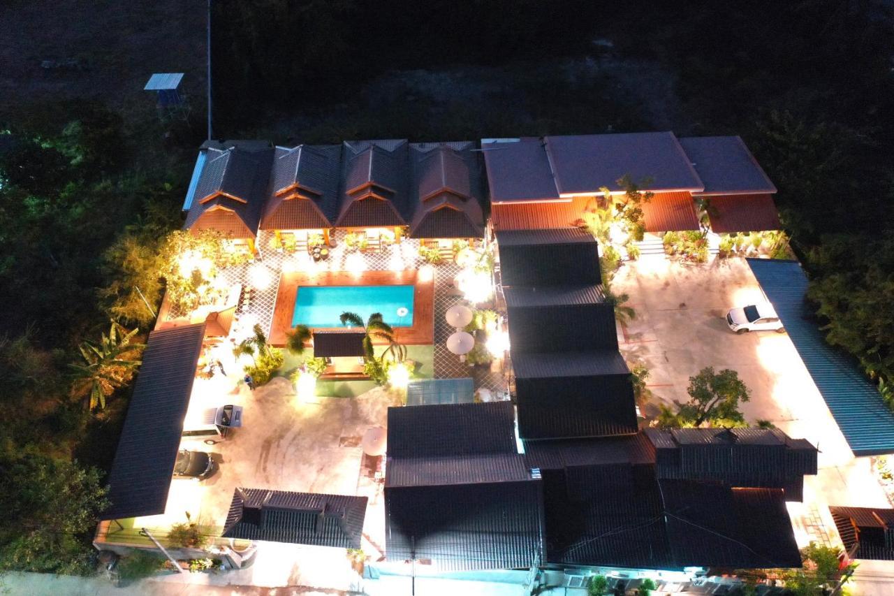 Khum Lanna Boutique Hotel Sisaket Kültér fotó