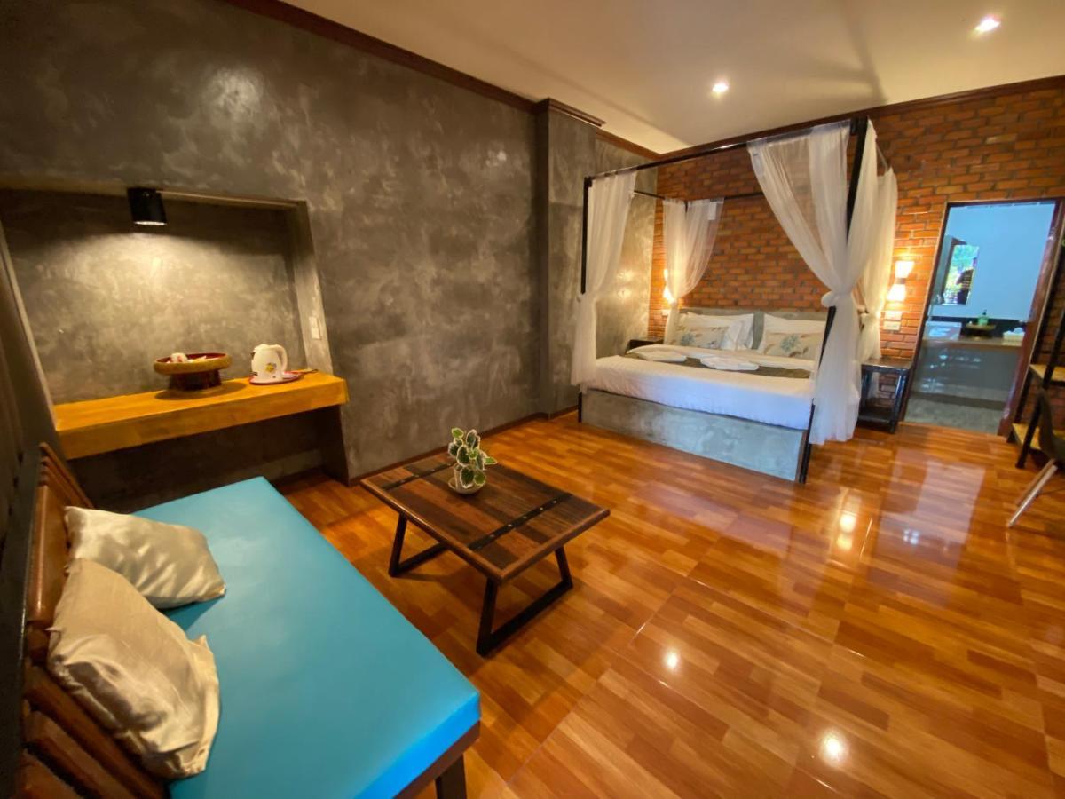 Khum Lanna Boutique Hotel Sisaket Kültér fotó