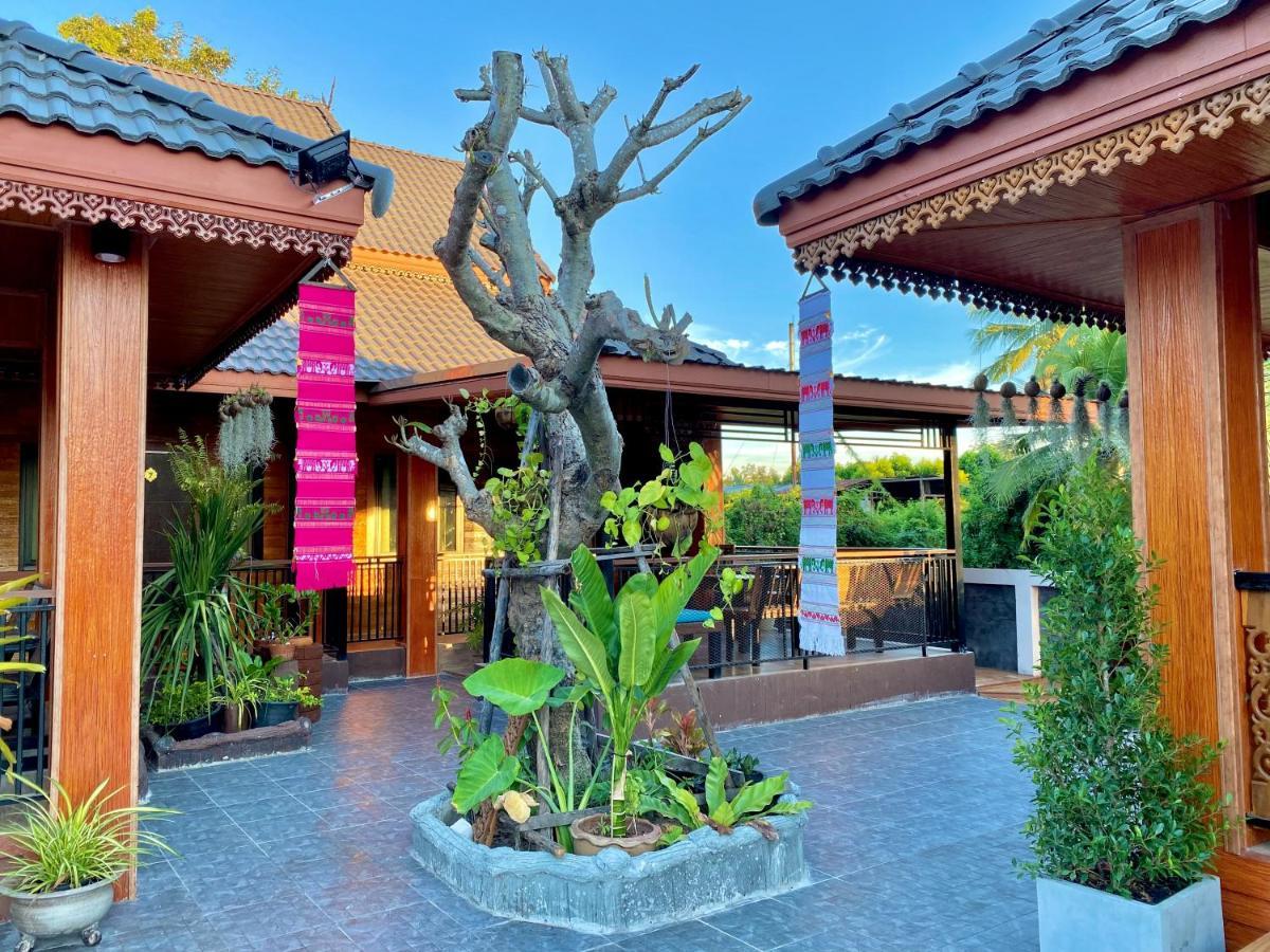 Khum Lanna Boutique Hotel Sisaket Kültér fotó