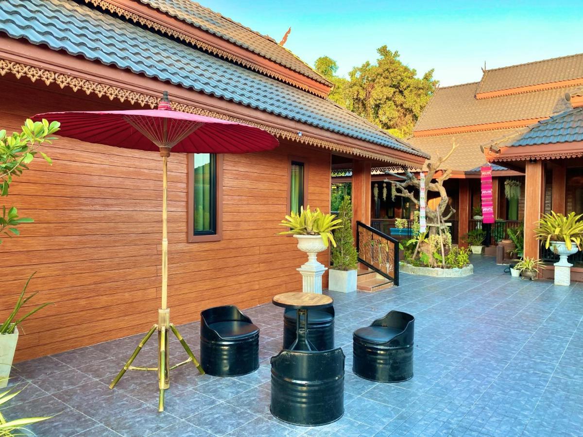 Khum Lanna Boutique Hotel Sisaket Kültér fotó
