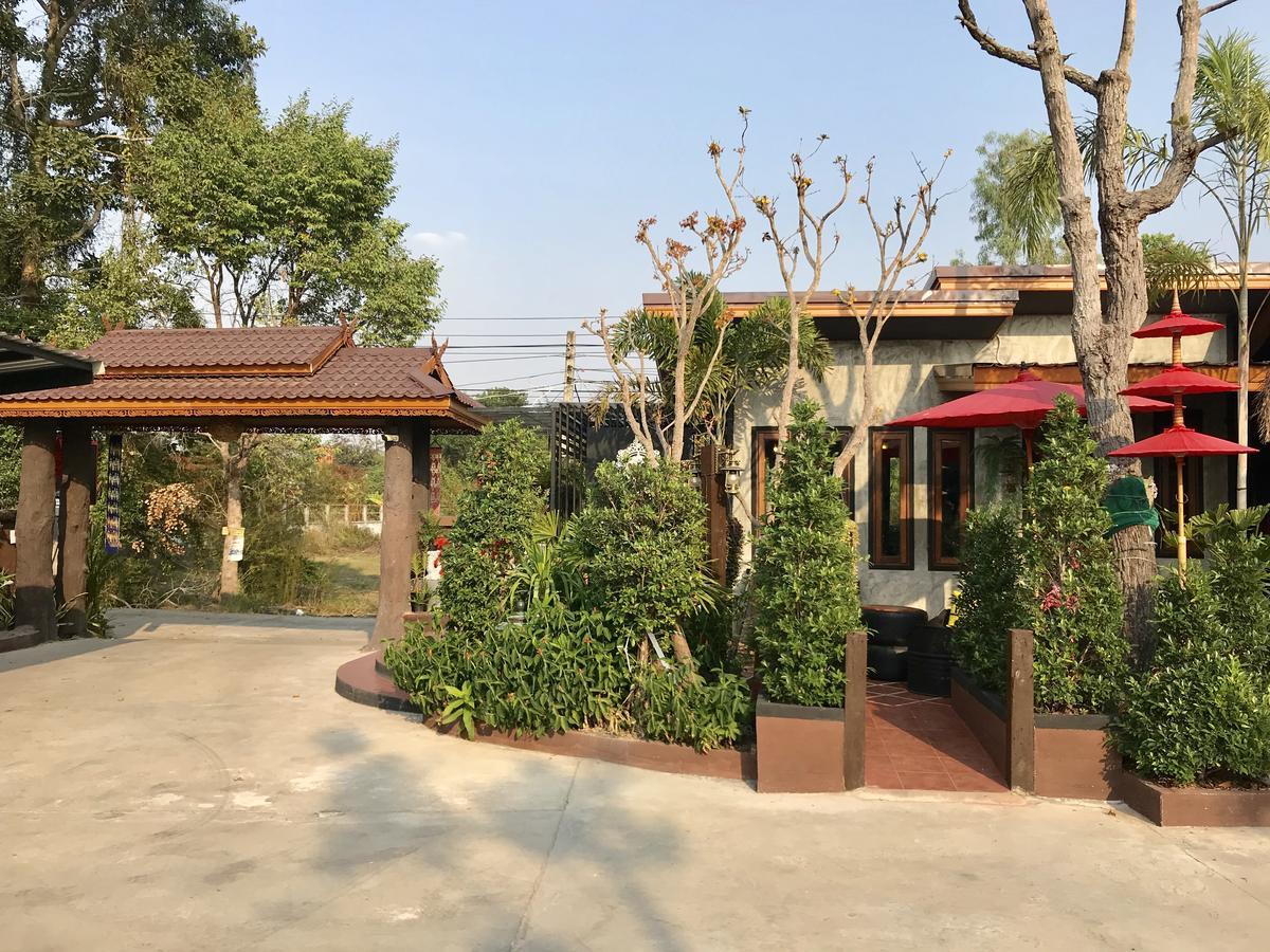 Khum Lanna Boutique Hotel Sisaket Kültér fotó