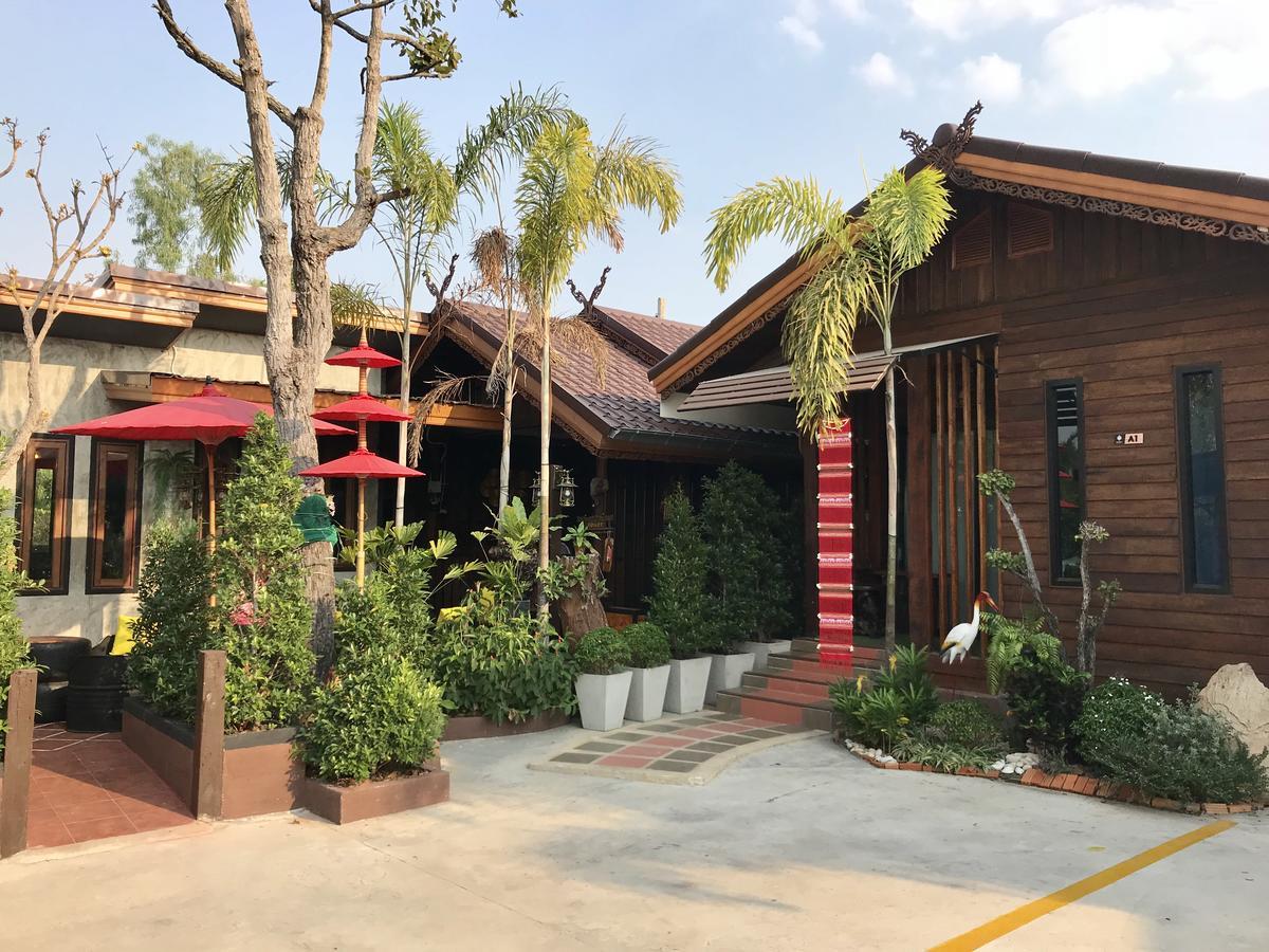 Khum Lanna Boutique Hotel Sisaket Kültér fotó